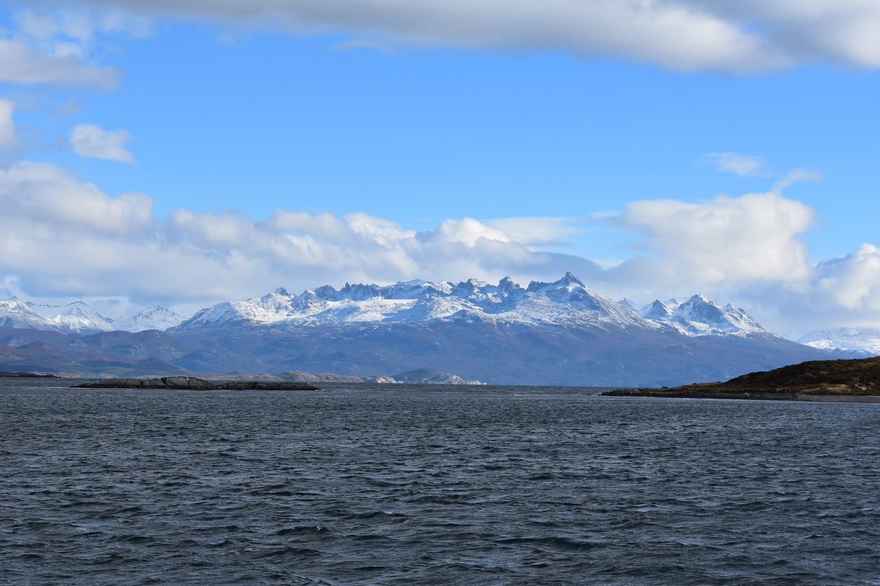 Ushuaia, Beagle Channel Boat Tour, Laguna Esmeralda and Parque Nacional Tierra del Fuego