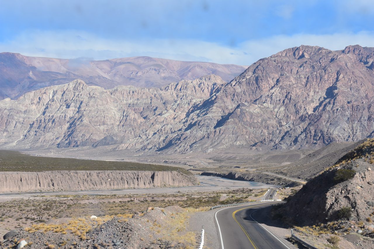 Paso Internacional Los Libertadores - A bus journey from Mendoza to Santiago