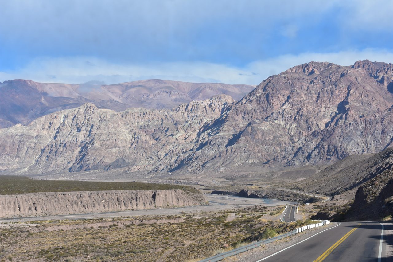 Paso Internacional Los Libertadores - A bus journey from Mendoza to Santiago