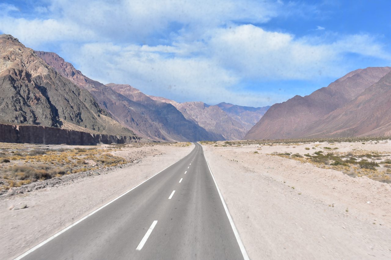 Paso Internacional Los Libertadores - A bus journey from Mendoza to Santiago