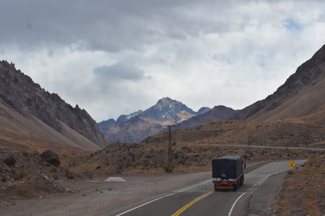 Paso Internacional Los Libertadores - A bus journey from Mendoza to Santiago