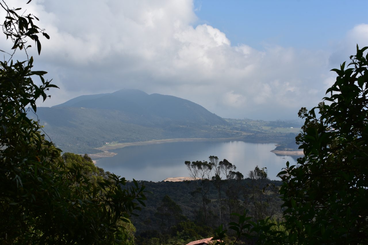 How to hike the Camino del Indio from Bogotá's Cerros to La Calera with the stunning Embalse de San Rafael backdrop