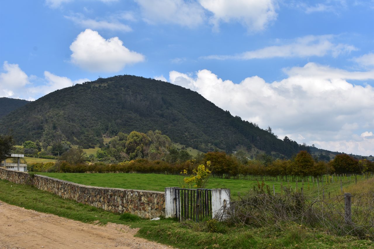 How to hike the Camino del Indio from Bogotá's Cerros to La Calera with the stunning Embalse de San Rafael backdrop