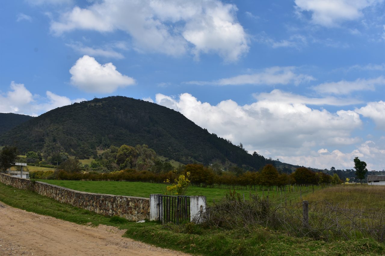 How to hike the Camino del Indio from Bogotá's Cerros to La Calera with the stunning Embalse de San Rafael backdrop