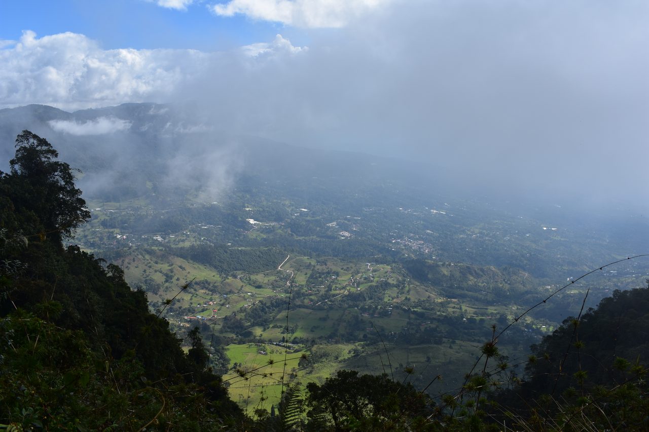 How to hike at Parque Natural Chicaque, a stunning mountain cloud forest close to Bogotá