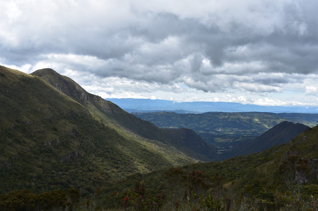 How to hike to Laguna de Iguaque and Mirador El Santo from Villa de Leyva