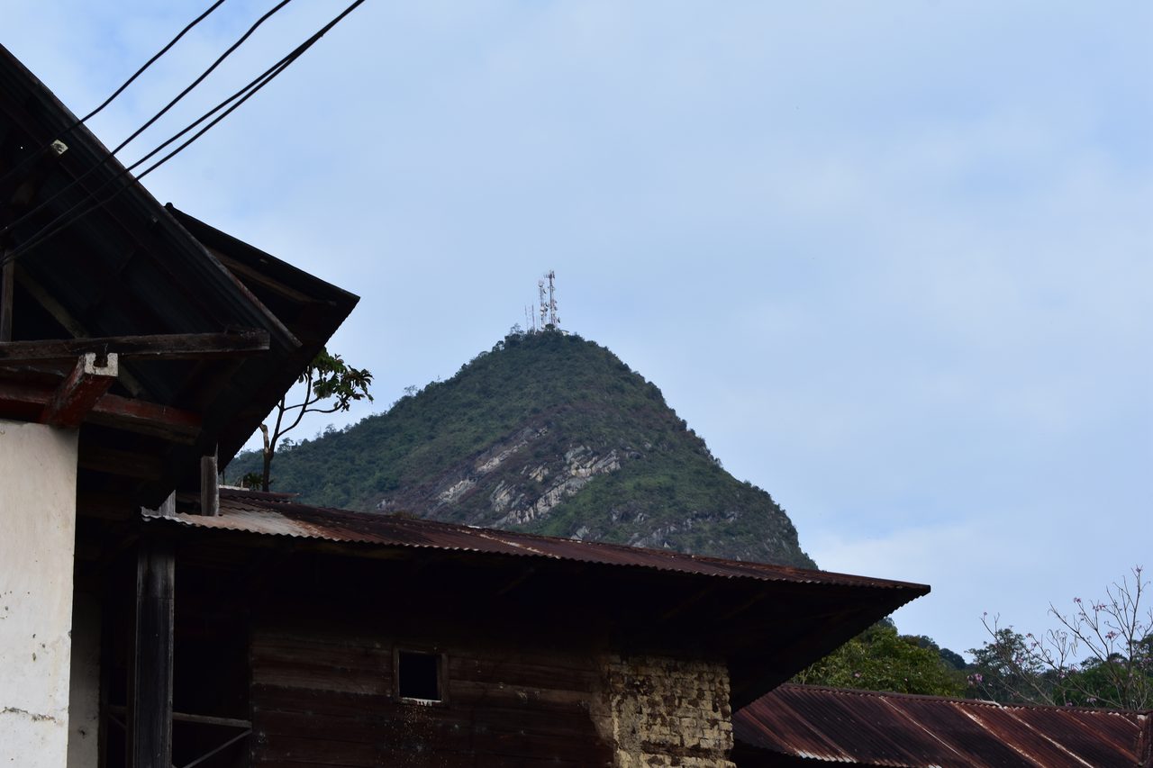 Escape the city and spend the weekend visiting Cerro Quininí, Tibacuy, just outside of Bogotá