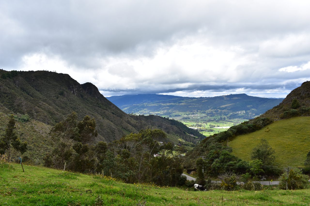 Enjoy the Stunning Tranquil Views Hiking Around Pionono Park, Bogotá