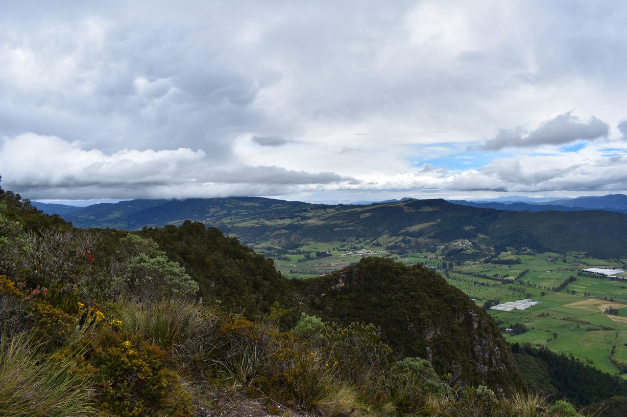 Enjoy the Stunning Tranquil Views Hiking Around Pionono Park, Bogotá