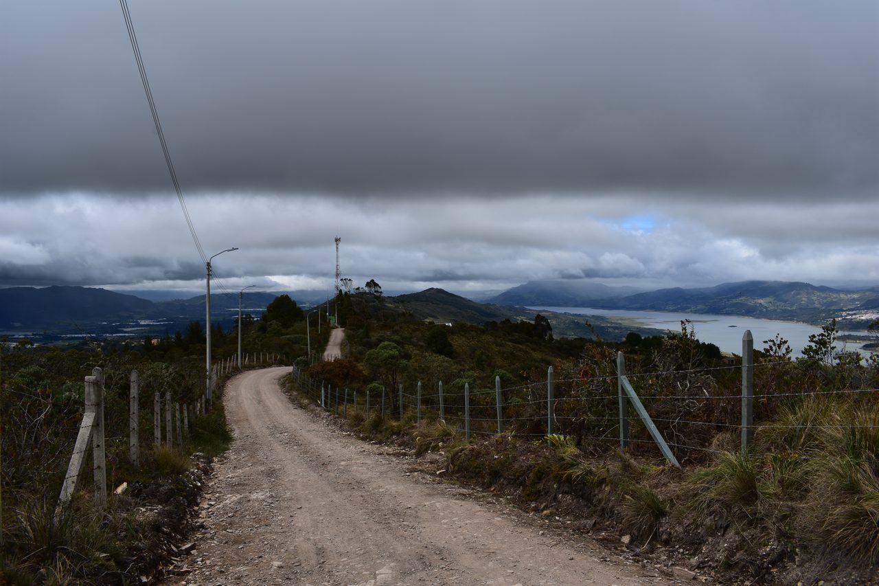 Enjoy the Stunning Tranquil Views Hiking Around Pionono Park, Bogotá