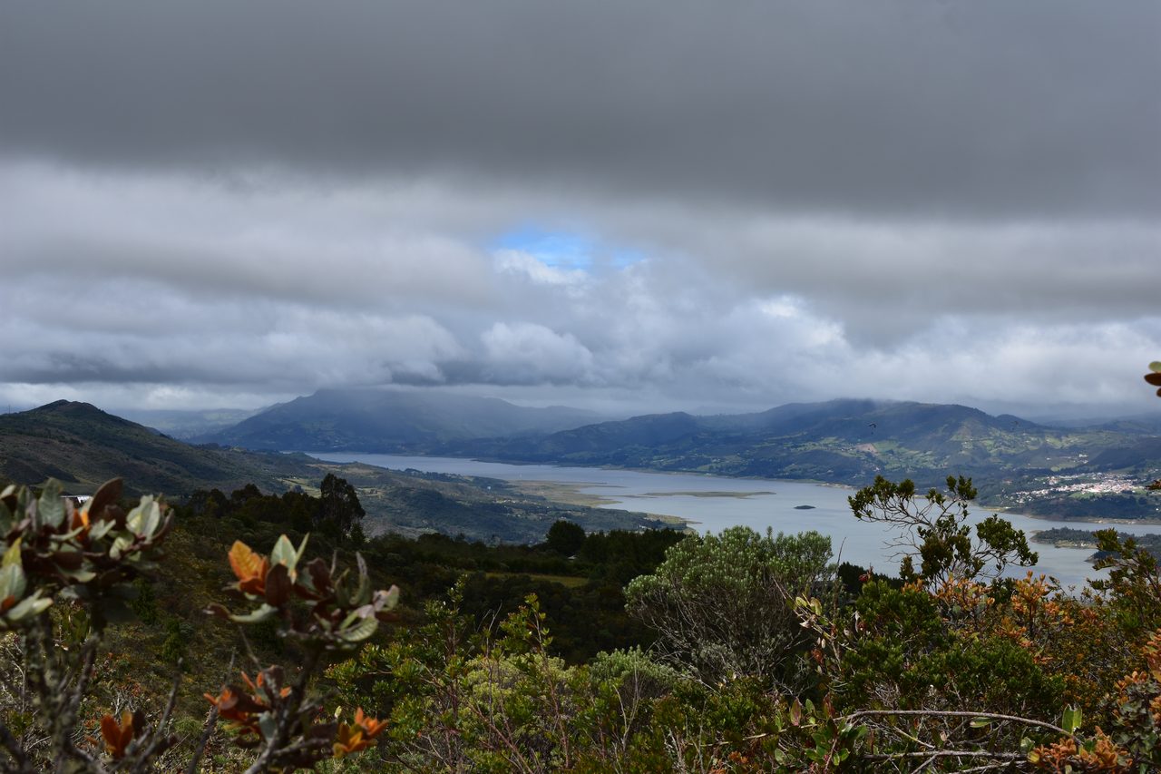 Enjoy the Stunning Tranquil Views Hiking Around Pionono Park, Bogotá