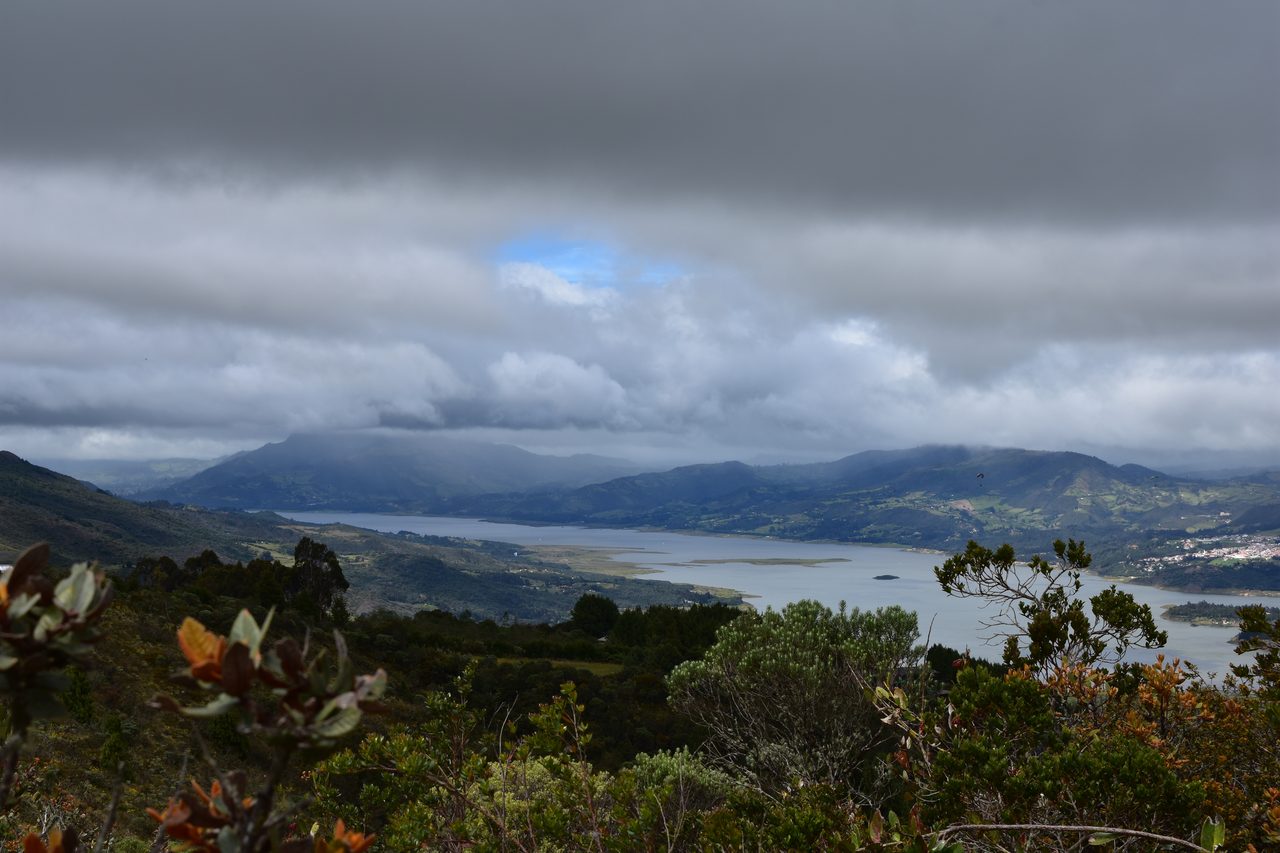 Enjoy the Stunning Tranquil Views Hiking Around Pionono Park, Bogotá