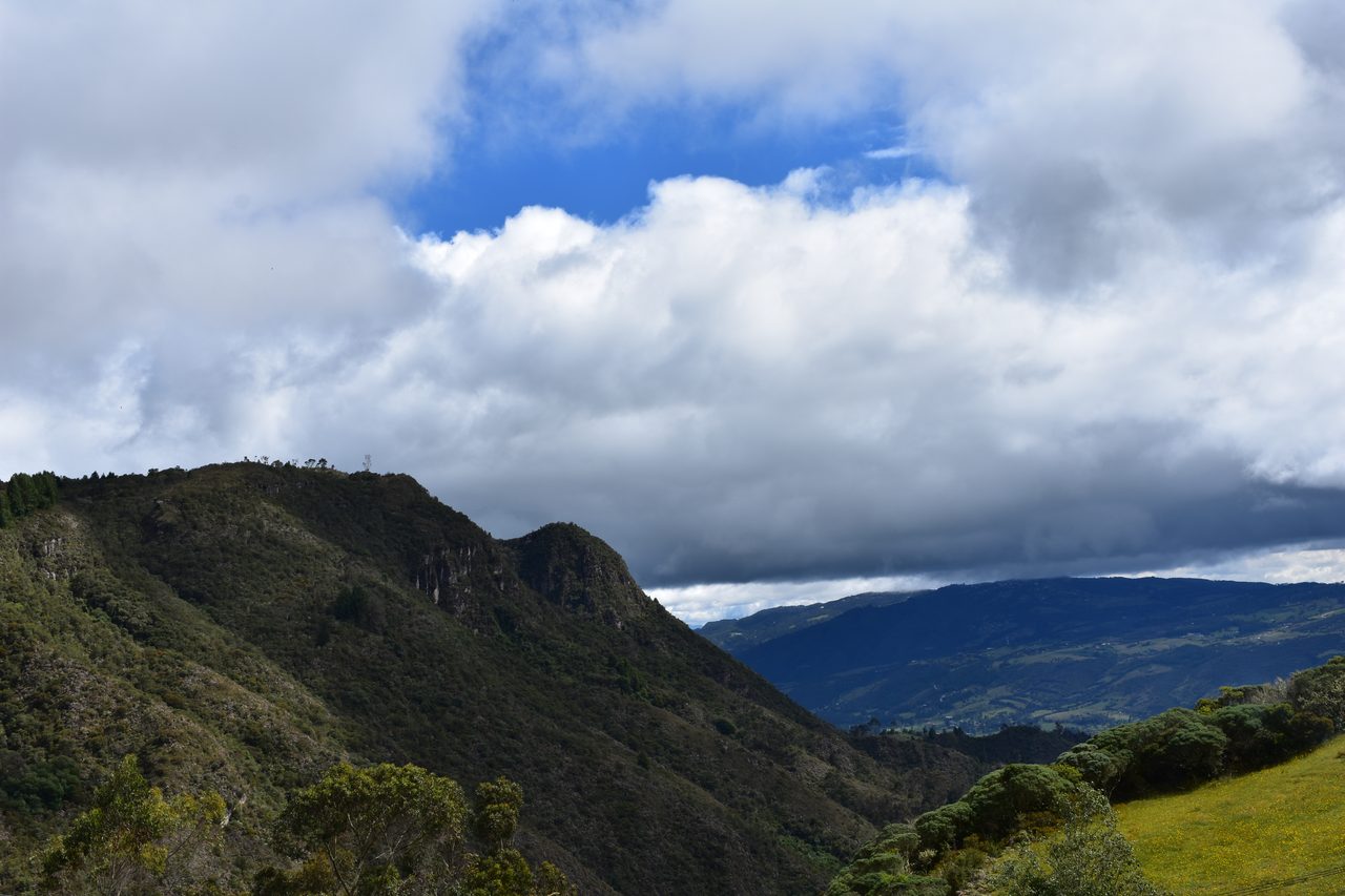 Enjoy the Stunning Tranquil Views Hiking Around Pionono Park, Bogotá
