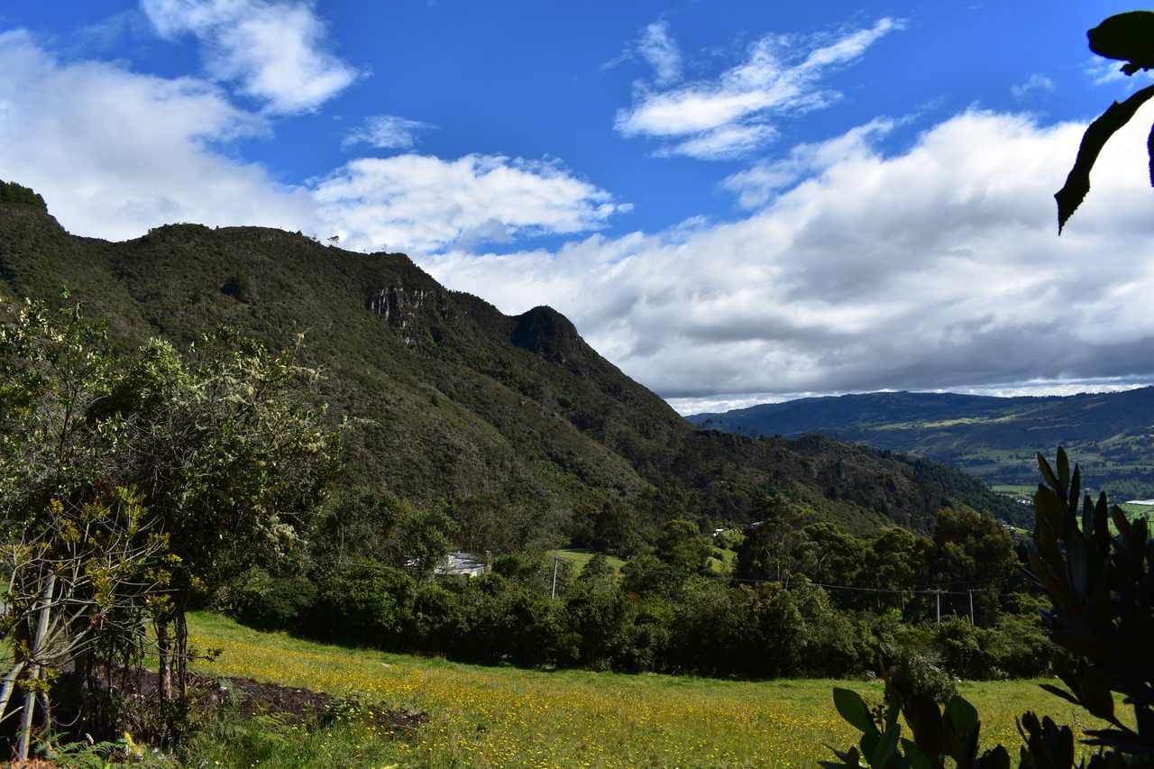Enjoy the Stunning Tranquil Views Hiking Around Pionono Park, Bogotá