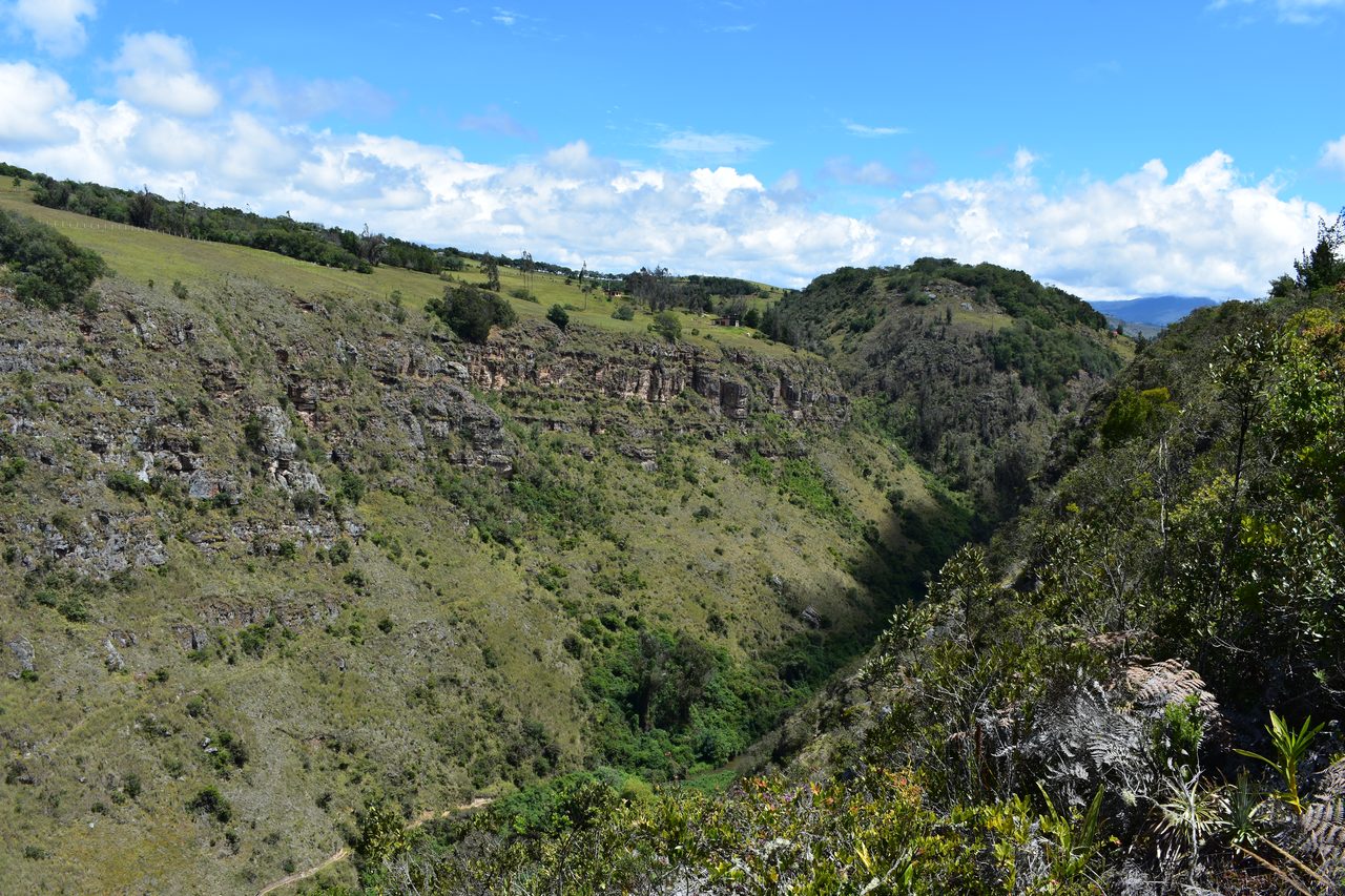 Have an Adventure Weekend, Hiking, Climbing and Cycling in Suesca, Bogotá