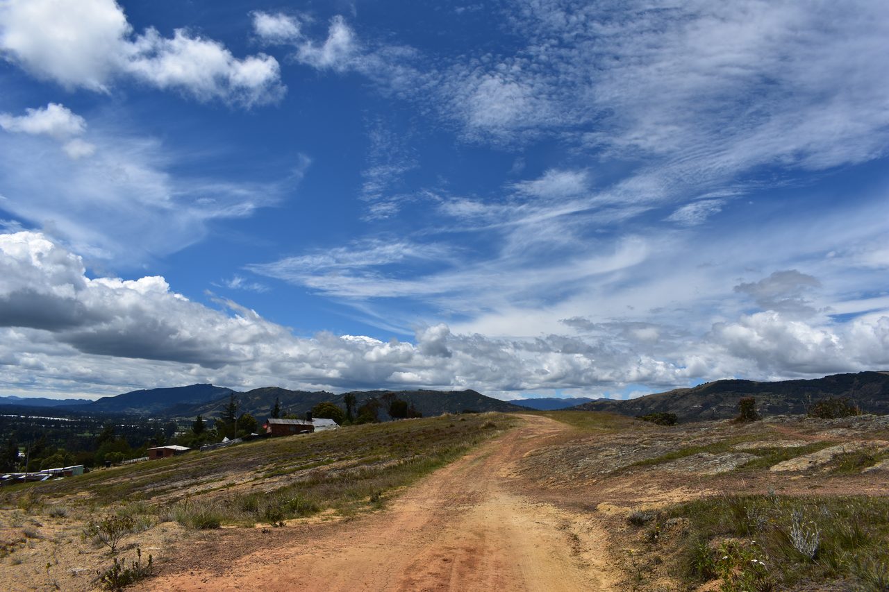 Have an Adventure Weekend, Hiking, Climbing and Cycling in Suesca, Bogotá