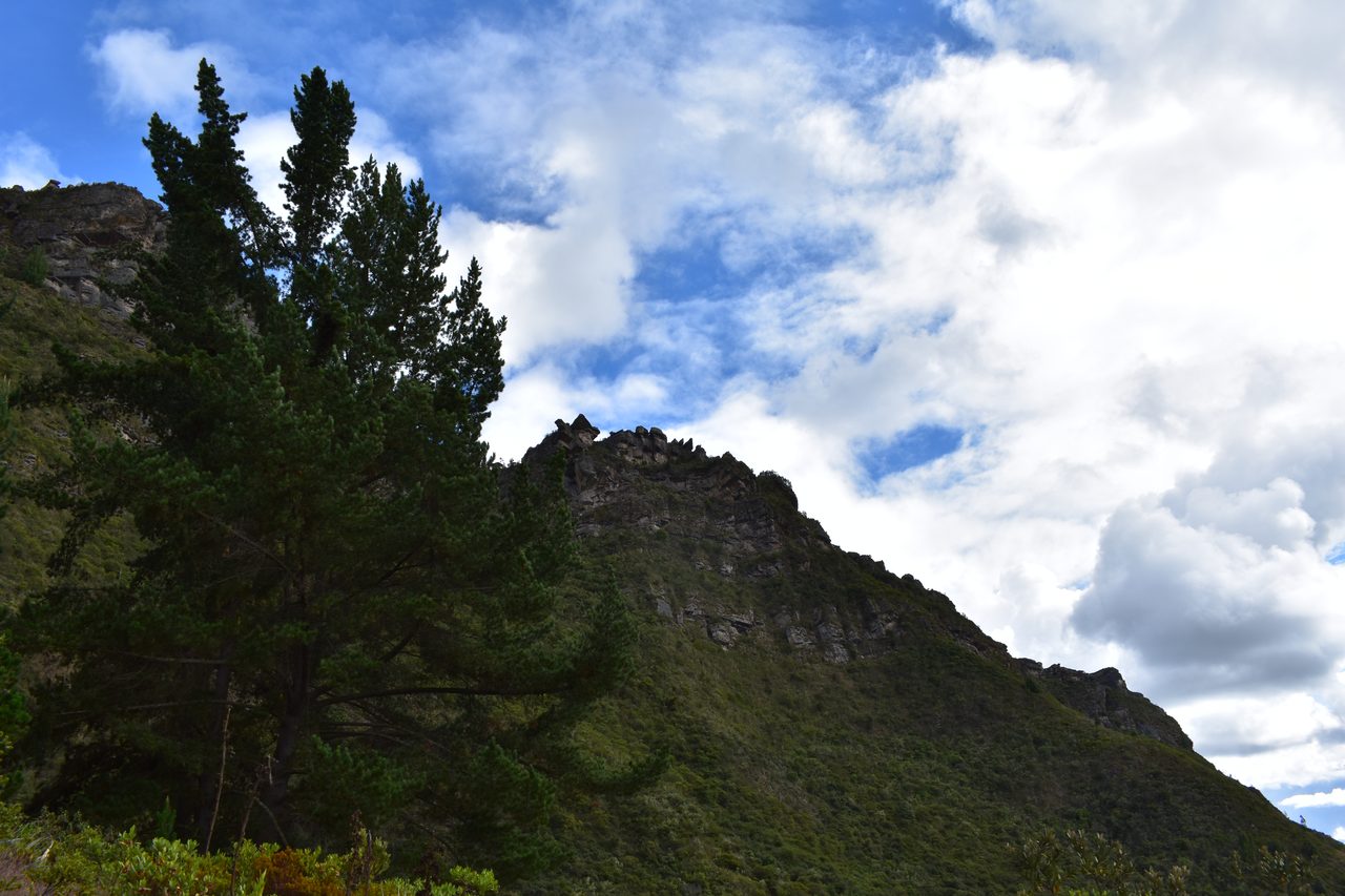 Embrace Adventure and Climb up to the Farallones de Sutatausa, Bogotá