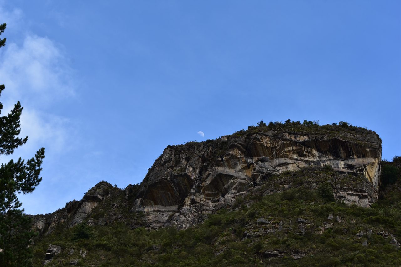 Embrace Adventure and Climb up to the Farallones de Sutatausa, Bogotá