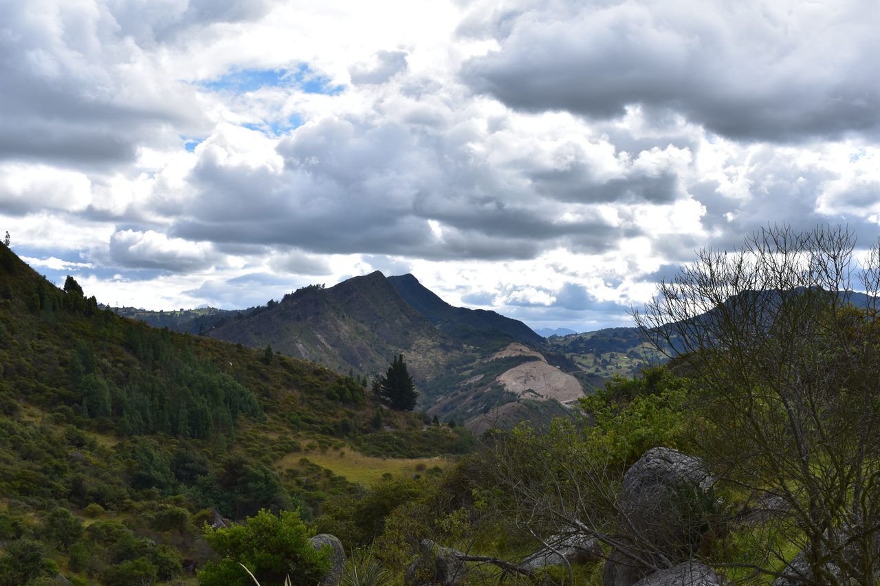 Embrace Adventure and Climb up to the Farallones de Sutatausa, Bogotá