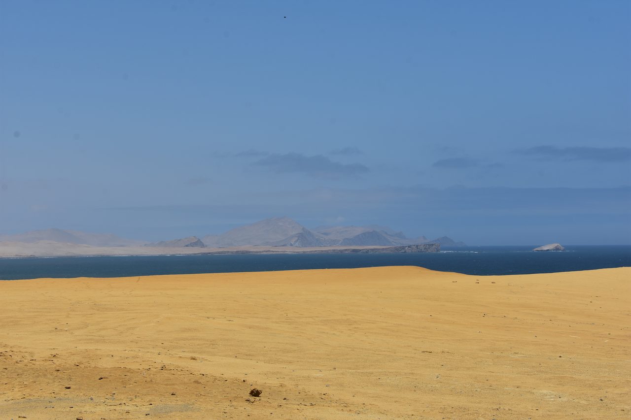 Paracas, Isla Ballesta and Parque National Paracas